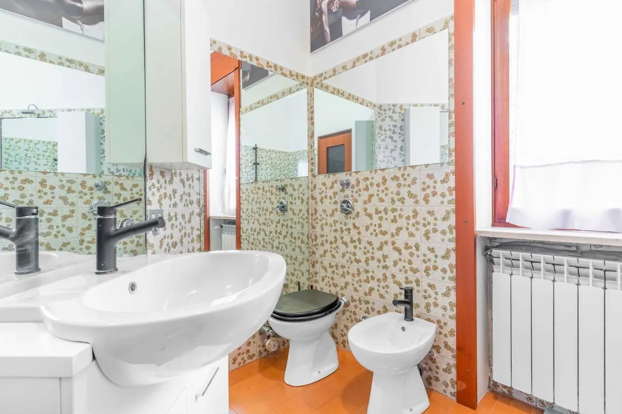 Soggiorno Incantevole In Zona Navigli Milan Apartment